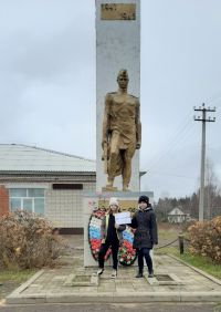 Волонтеры Слободского поселения в эту субботу проявили дань уважения к воинам, погибшим в Великой Отечественной войне.